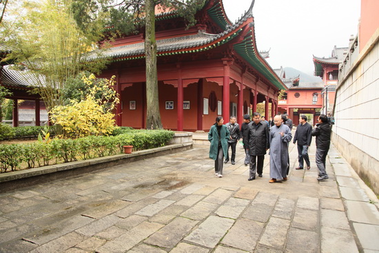 国家证监会纪委书记黎晓宏一行莅临我寺考察