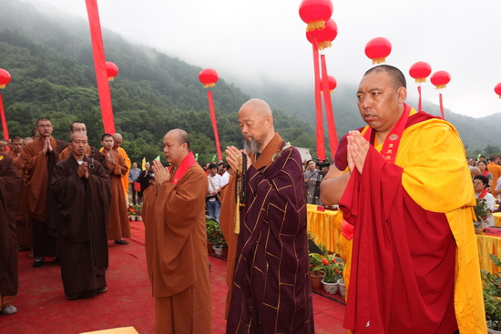 黄梅四祖寺举行禅宗佛祖大金塔奠基法会