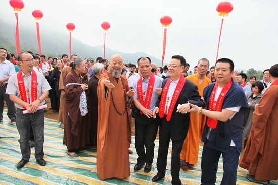 黄梅四祖寺举行禅宗佛祖大金塔奠基法会