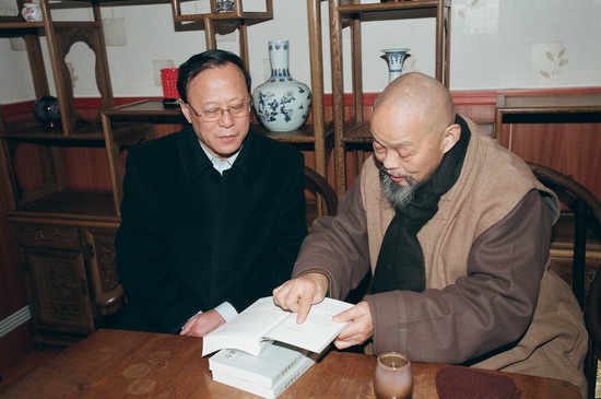 石家庄市委副书记、市长姜德果视察虚云禅林