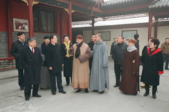 石家庄市委副书记、市长姜德果视察虚云禅林