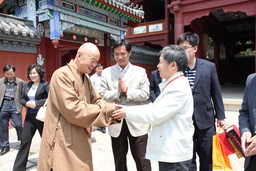 中央组织部人才工作协调小组院士咨询服务团来四祖寺考