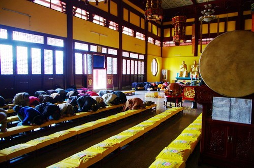 新加坡声闻禅院隆振法师一行来山礼祖