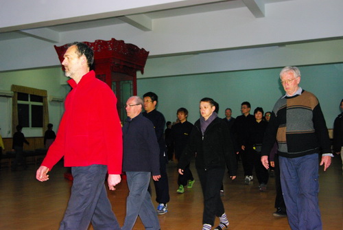 欧美禅修团来寺参学