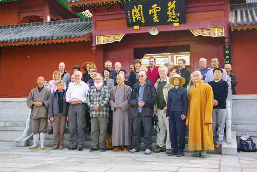 欧美禅修团来寺参学