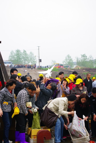 黄梅四祖寺辛卯年春季放生法会圆满