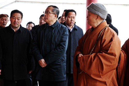 省委书记李鸿忠来寺调研强调弘扬禅文化打造大品牌