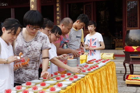 第六天·夏令营活动点燃心灯