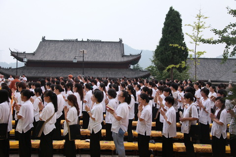 第六天·夏令营活动点燃心灯