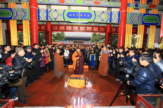 黃梅五祖寺舉行凈慧老和尚晉山履職儀式