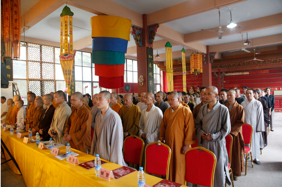 2013年湖北省佛教讲经交流会圆满闭幕——四祖寺崇易法师获二等奖 2013年湖北省佛教讲经交流会圆满闭幕——四祖寺崇易法师获二等奖