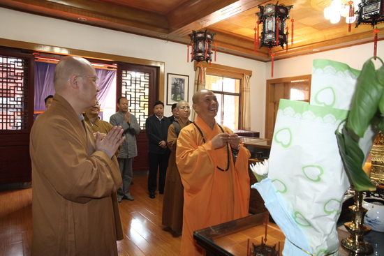 台湾佛光山副住持慧传法师一行莅临四祖寺参访