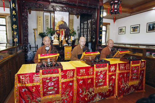 四祖寺丙申年传授在家居士菩萨戒及浴佛节法会圆满