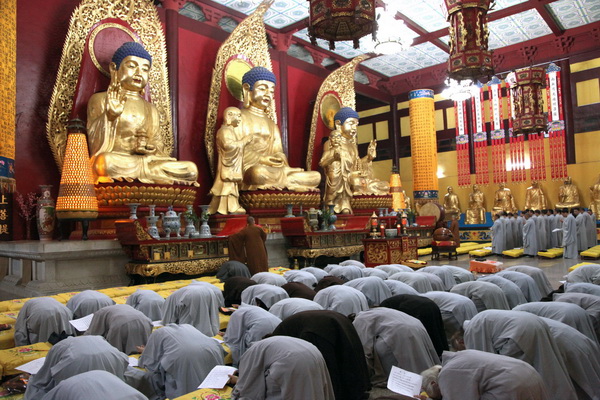 丁酉传授在家居士菩萨戒暨浴佛节法会圆满