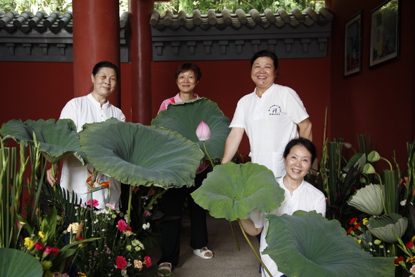 正清和雅气 慈悲喜舍花 ——小记四祖寺“佛前供花”义工团