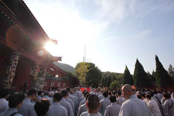 大国之庆|黄梅四祖寺隆重举行庆祝新中国70华诞升国旗仪式