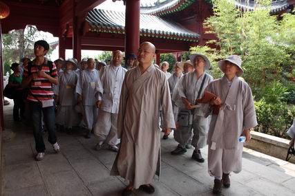 韩国海印寺“中国佛教圣地巡礼团”来访