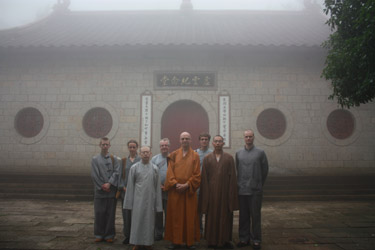 瑞典明宝法师参礼四祖道场