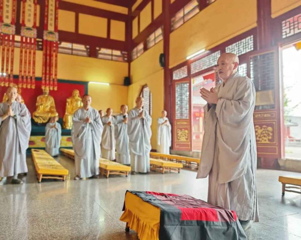 千年祖灯 启智润心——要修自己的无缝塔 千年祖灯 启智润心——要修自己的无缝塔